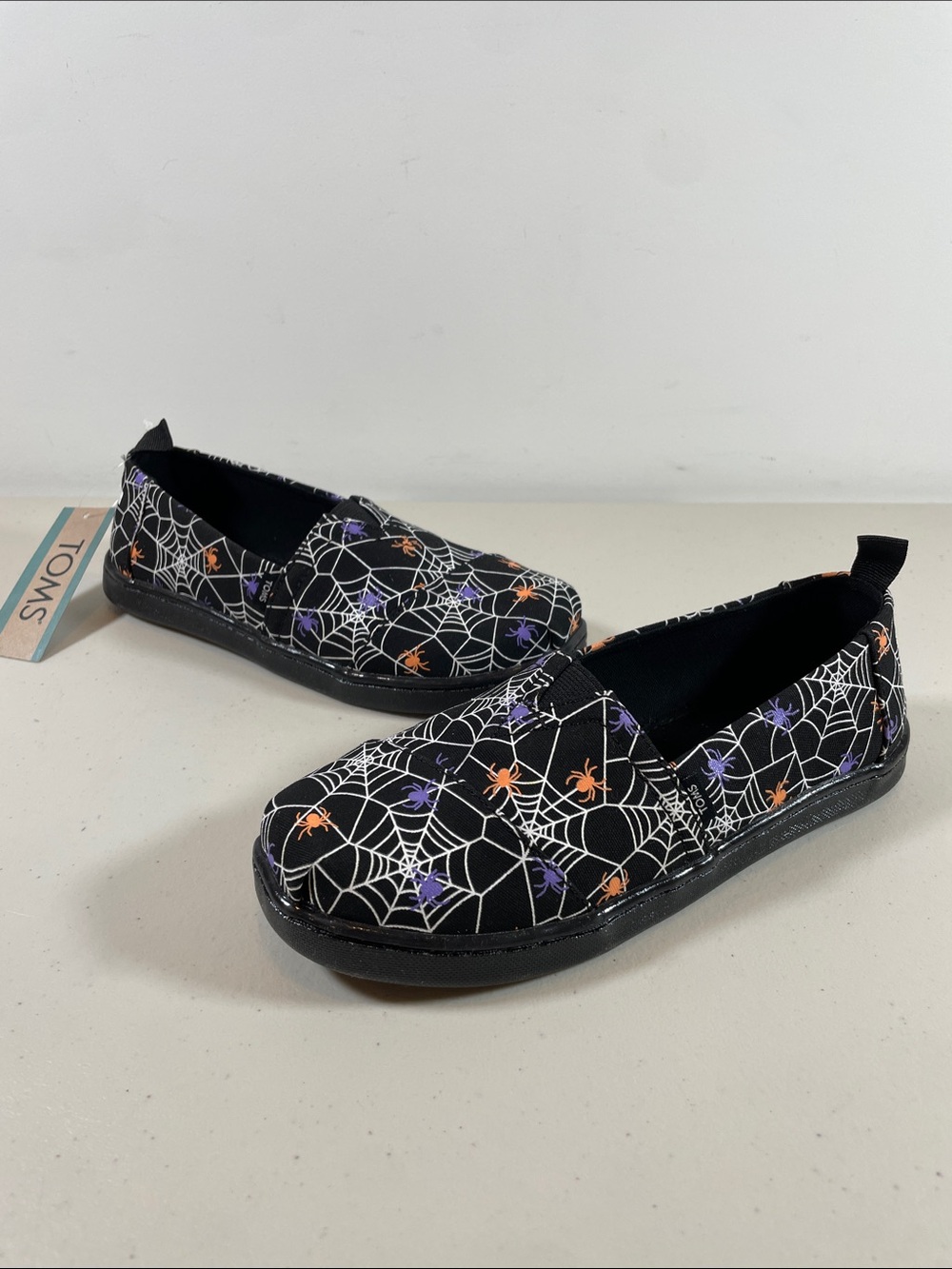 TOMS Youth Alpargata Glow-in-the-Dark Spiders – Black – Size 1.5 – NWT